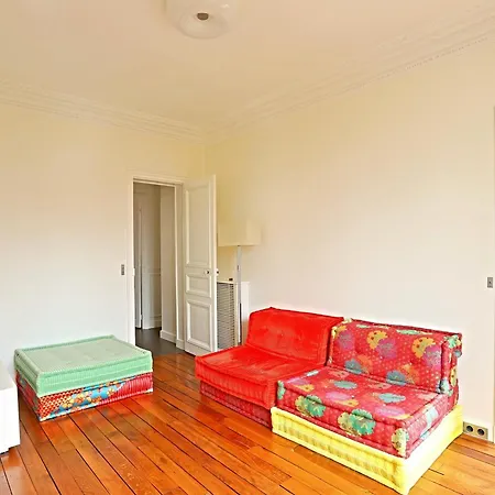 Haussmanien 5. Vue Sur Parc Appartement *