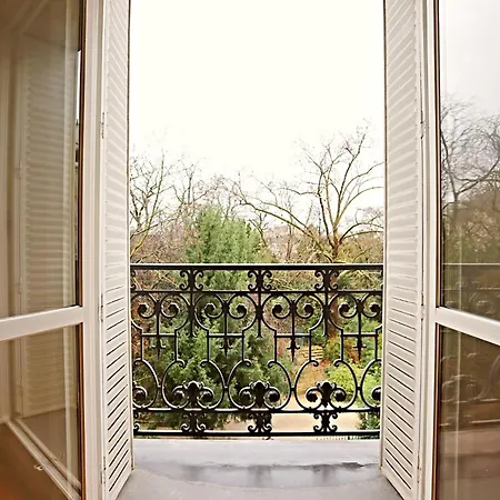 Haussmanien 5. Vue Sur Parc